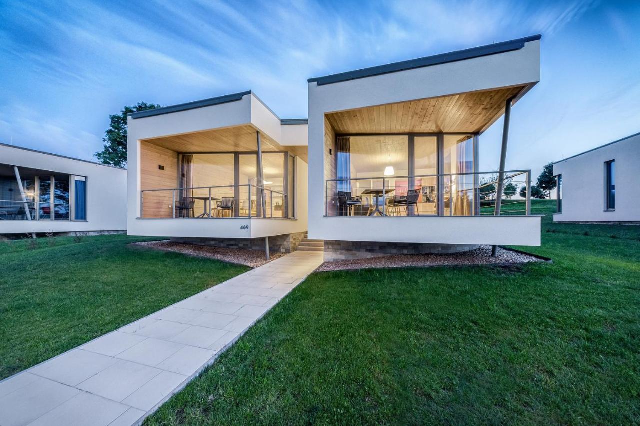Apartmany Hradecek Mlade Buky Exterior photo